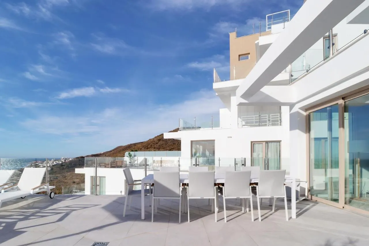Bayview Hills, Luxury 2 Bedroom Apartment Malaga